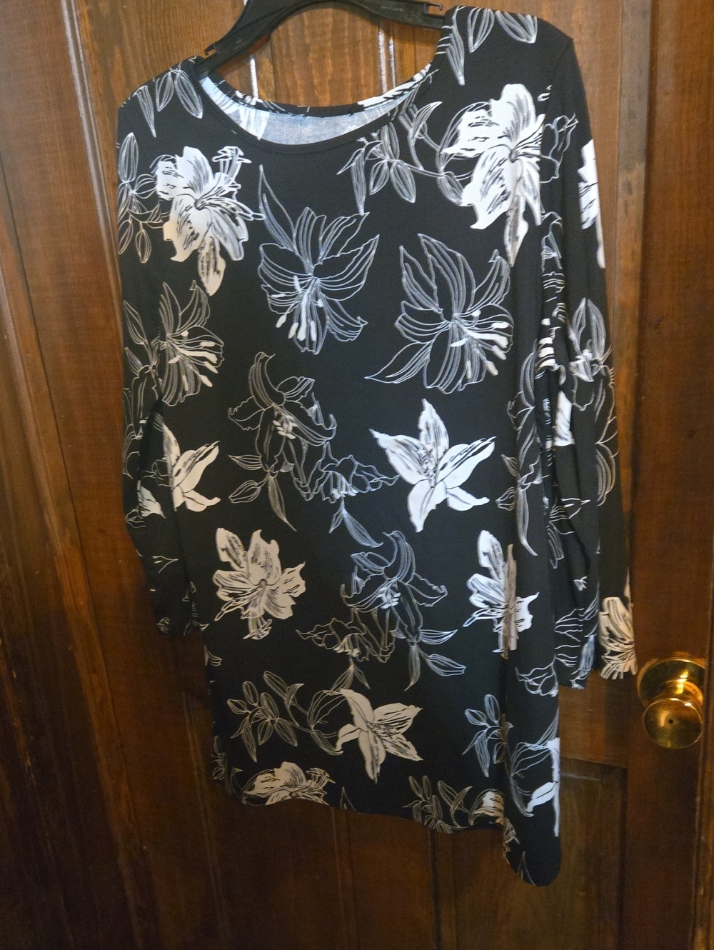 Black & White Floral Long Sleeve Tunic